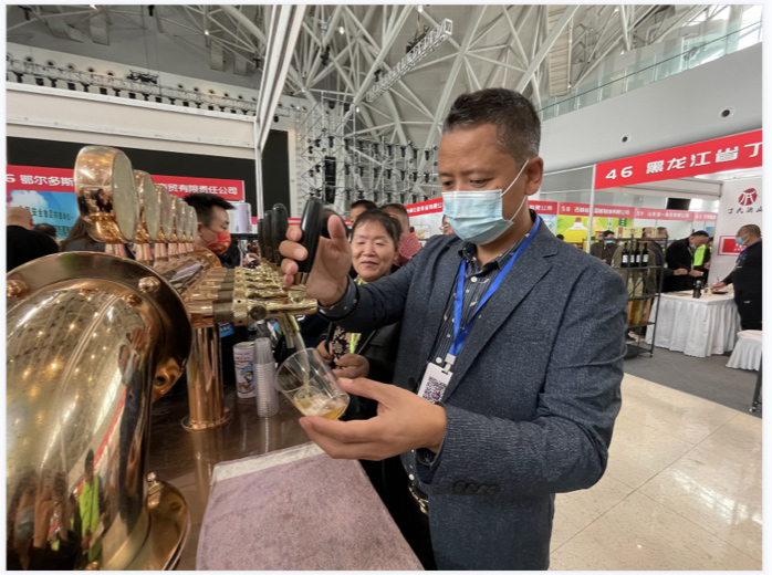 第七届中国营养健康食品产业高峰论坛暨健康生活博览会青岛举办