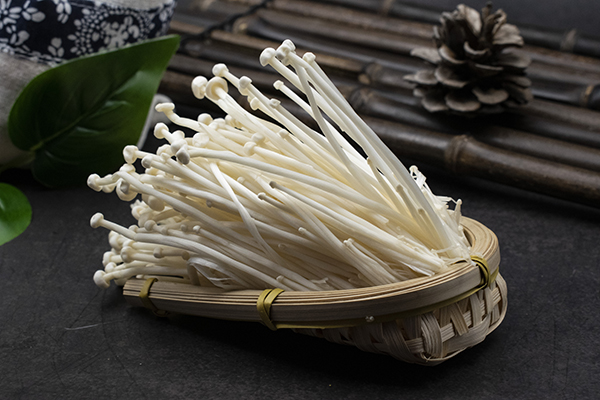 金针菇的做法 这样吃金针菇实在太美味