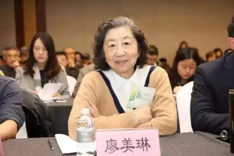 廖美琳 上海市胸科医院肿瘤科主任医师